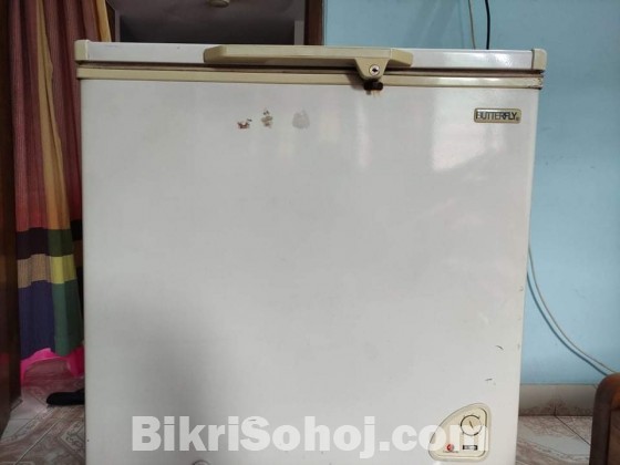 বাটারফ্লাই ডিপ ফ্রিজ-200 Let